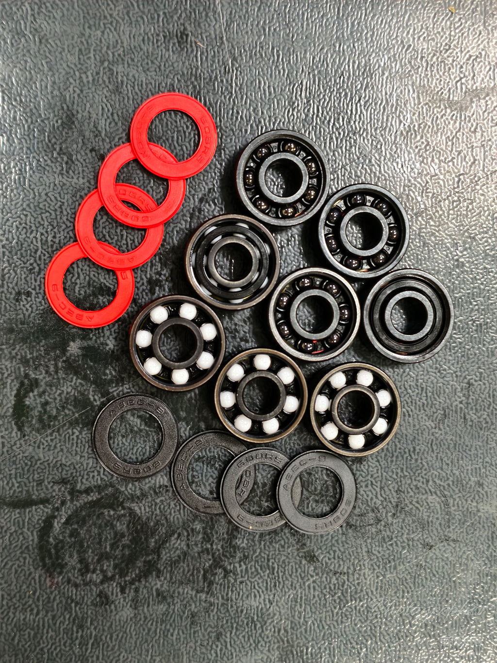 Rodamiento con Bolas de Ceramica ABEC9 608RS