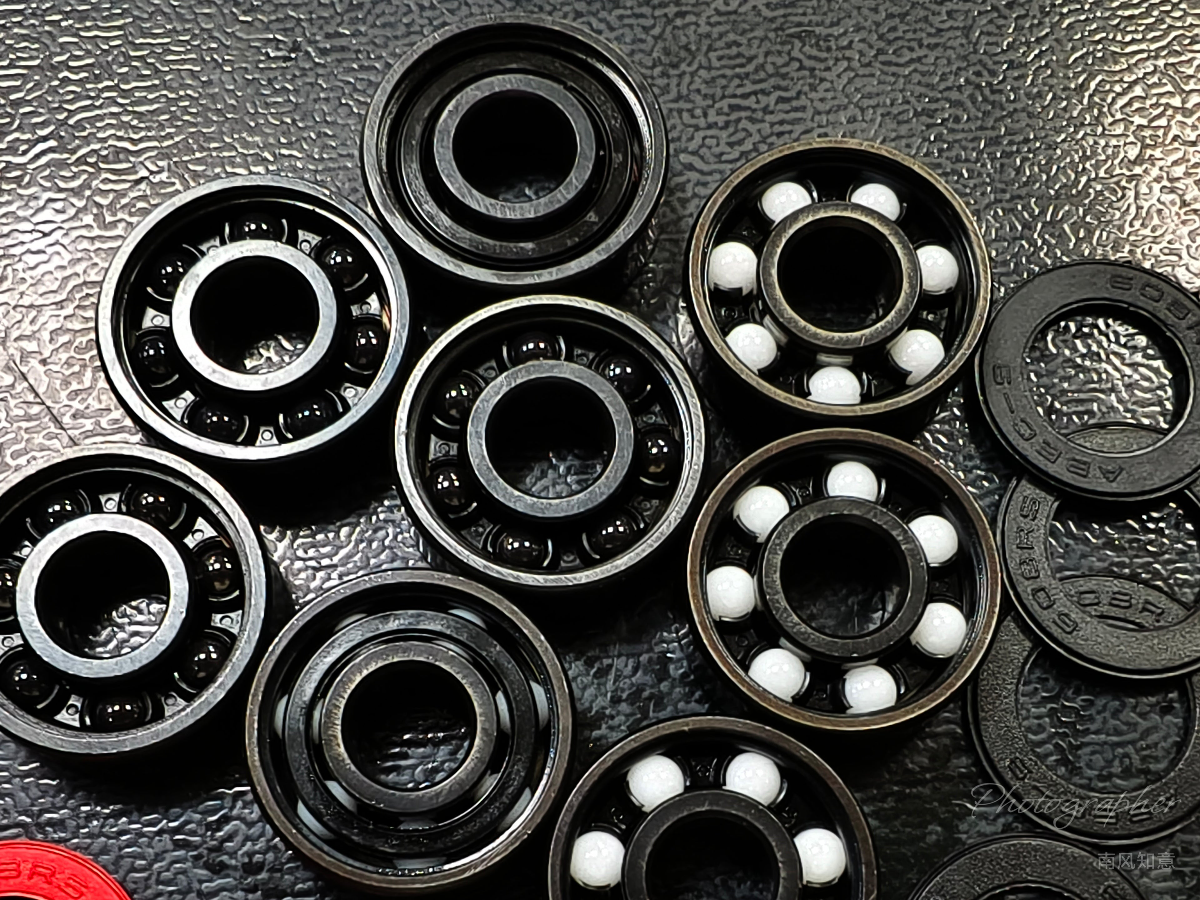 Rodamiento con Bolas de Ceramica ABEC9 608RS